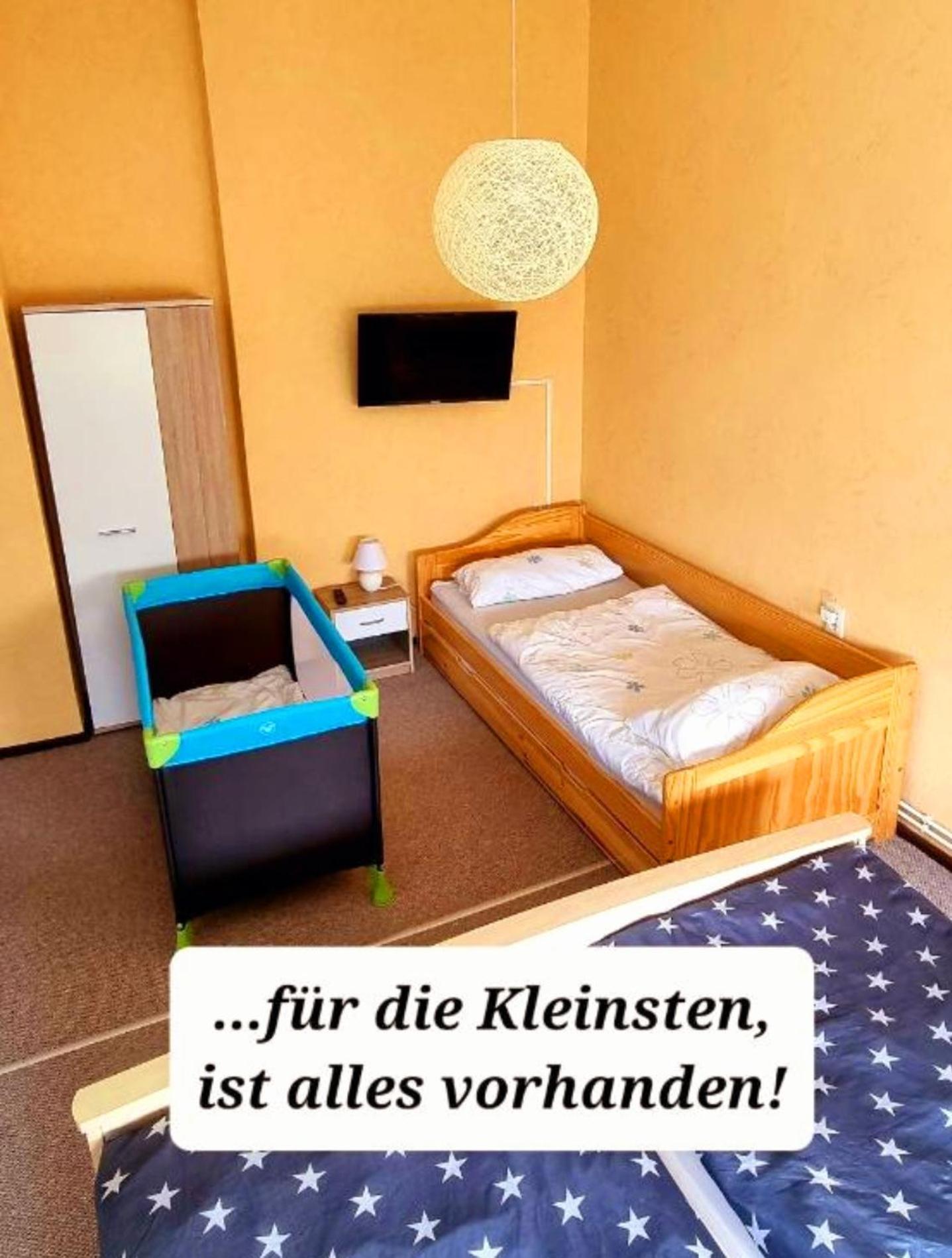 Ferienwohnung "Blick Mylau" - Naehe Freizeitpark Plohn & Weltgroesster Ziegelsteinbruecke Райхенбах-им-Фогтланд Екстериор снимка