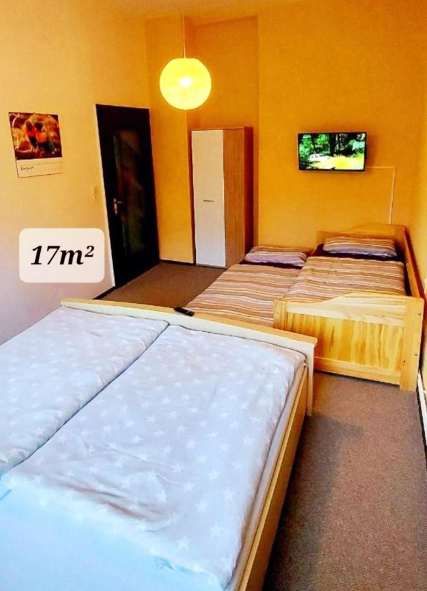 Ferienwohnung "Blick Mylau" - Naehe Freizeitpark Plohn & Weltgroesster Ziegelsteinbruecke Райхенбах-им-Фогтланд Екстериор снимка